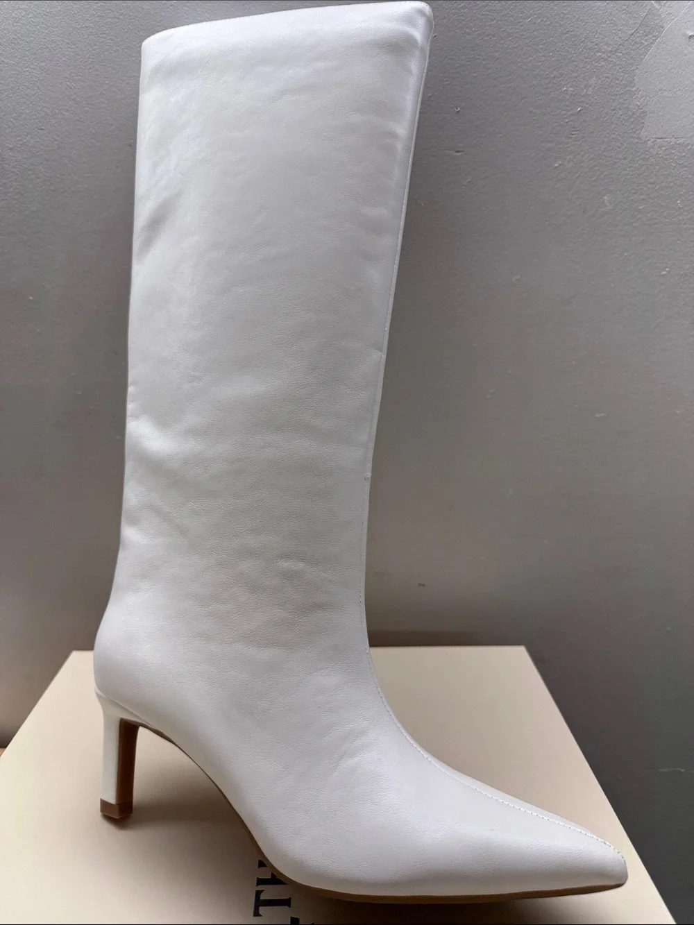 ON 34TH RACHELLE BONE SM Knee-High Pointed Toe Heel Boots Women’s Size 6.5 NWT